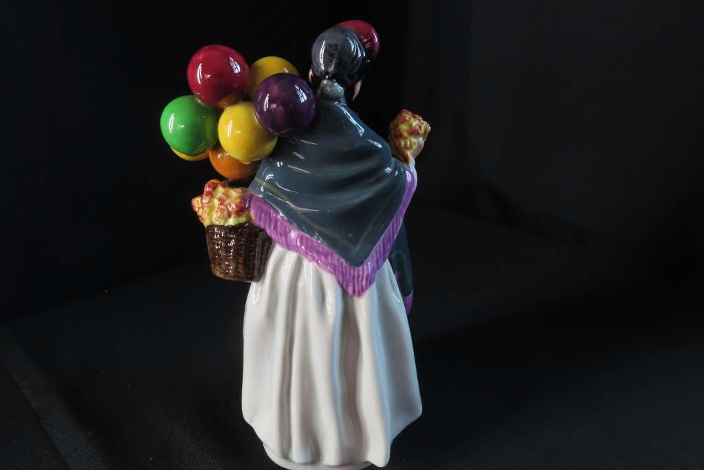 Royal Doulton Figurine `Biddy Penny Farting` HN 1843