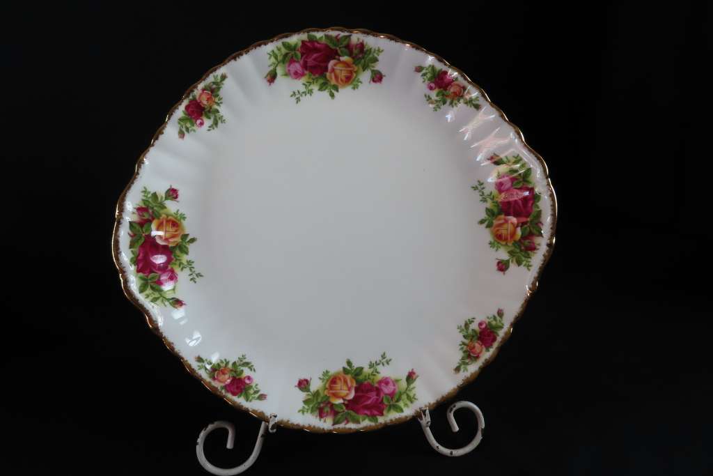 Royal Alber Old Country Roses Cake Plate