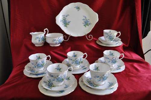 Royal Albert "Forget Me Not" 21 Piece Tea Set