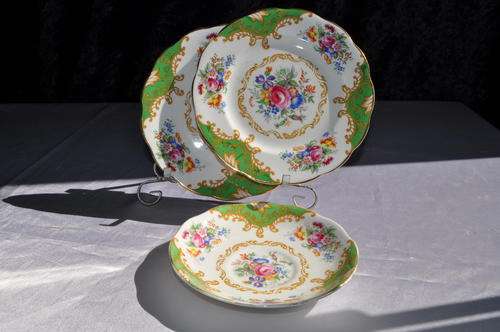 Royal Albert "Albany Green" 2 x Side Plates - 1 x Saucer.