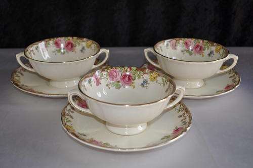Royal Doulton "English Rose" D6071 - 3 x Soup Coups