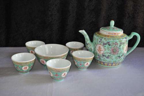 Oriental Tea Pot, 5  Tea Cups, "Slop" Bowl  --  See description for postage!