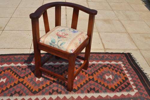 Mahogany Horseshoe Chair  ----  Collections Only!!