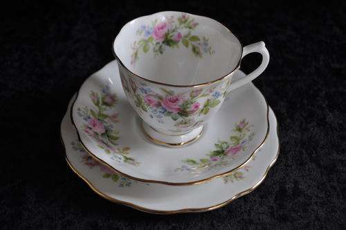 Royal Albert "Moss Rose" Trio ---  Damage to the cup!!