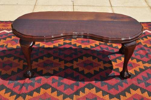 Imbuia Ball & Claw Kidney Shaped Coffee Table  ----   Collections Only!!!