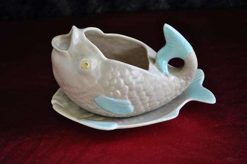 Stoke-on-Trent - Shorter & Sons  Fish Shaped Gravy Boat & Saucer ----  Both Damaged!!!!