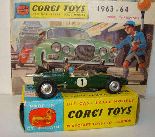 CORGI 155 LOTUS CLIMAX F1 RACING CAR + ORIGINAL BOX, 1963.