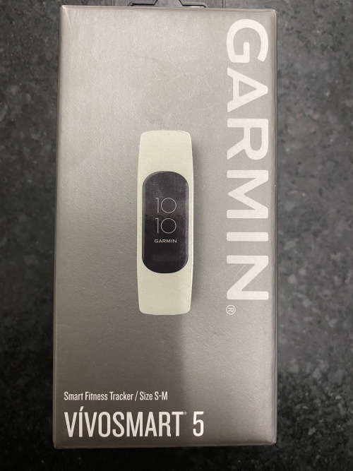 Garmin Vivosmart 5 - LIKE NEW - FITNESS TRACKER - SLEEP TRACKER - HEART RATE