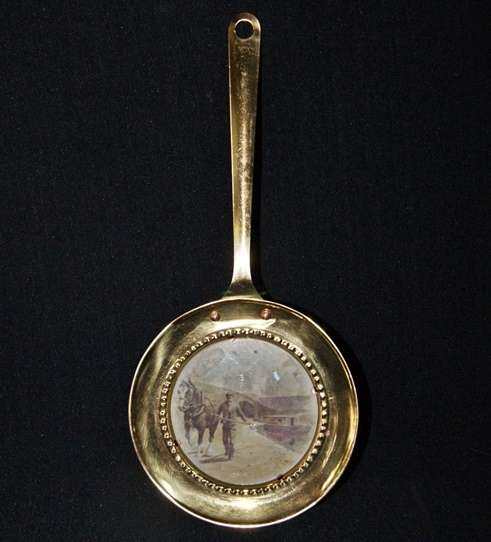 STUNNING BRASS BED WARMER / PAN SHAPED FRAME WITH CANAL BOAT HORSE SCENE @@@ CRAZZY LOW START