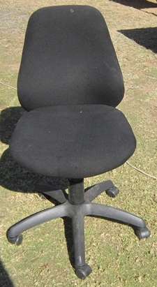 Black Material Office Chair with Adjustable Height and Adjustable Back
