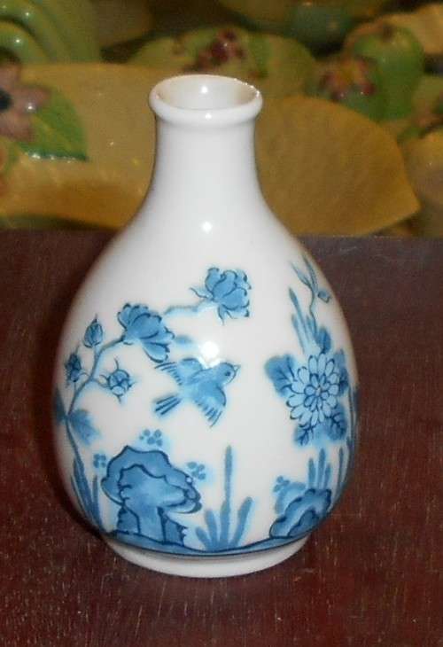 Vintage Franklin Mint Imperial Edo Dynasty Miniature Vase - Made in Japan