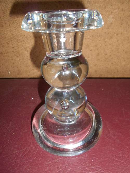 GORGEOUS VINTAGE HEAVY GLASS CANDLESTICK