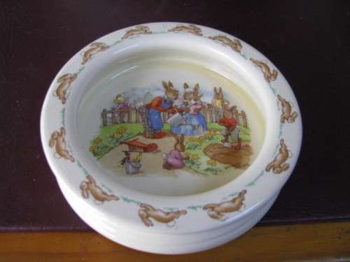VINTAGE ROYAL DOULTON BUNNYKINS BOWL SIGNED BY BARBARA VERNON