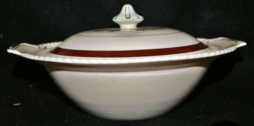 Johnson Bros Old English Vegetable Dish with Lid