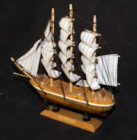 DM84Sale Wooden Model Ship @@@ Crazy Low R1 Start