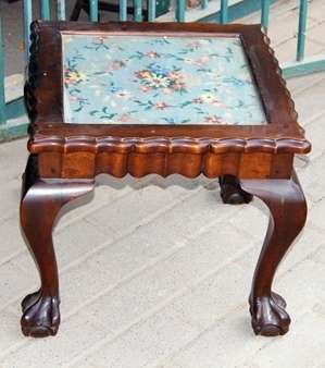 DM84Sale - GORGEOUS HIGHLY DETAILED BALL AND CLAW SIDE TABLE WITH TAPESTRY TOP @@@ CRAZZYYY R1 START
