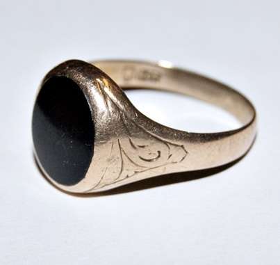 DM84Sale Stunning Vintage 9ct Gold & Onyx Signet Ring 4.8 Grams @@@ Crazy Low R1 Start