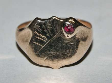 DM84Sale Stunning Antique 9ct Gold Signet Ring with Ruby 3.8 Grams @@@ Crazy Low R1 Start