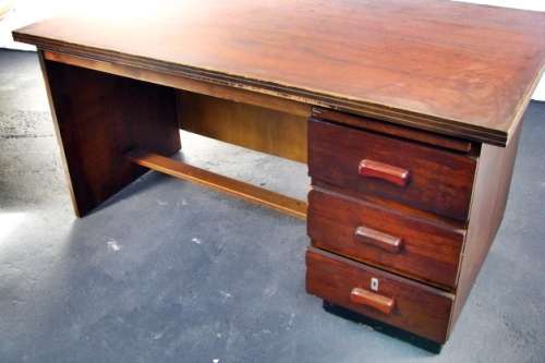 3 Drawer Desk **FIRST BID WINS!!**