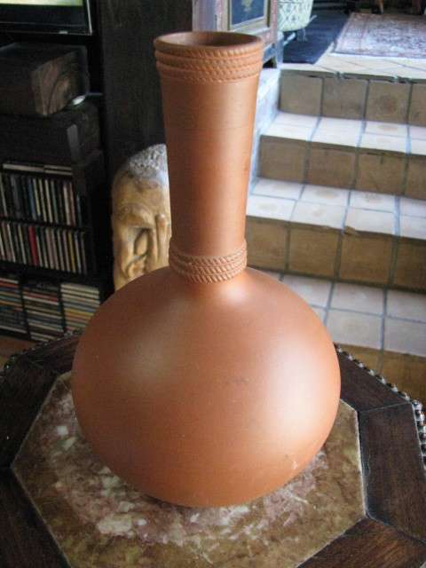 DM84Sale Brown Stoneware Vase with Bulbous Base  @@@ Crazy Low R1 Start