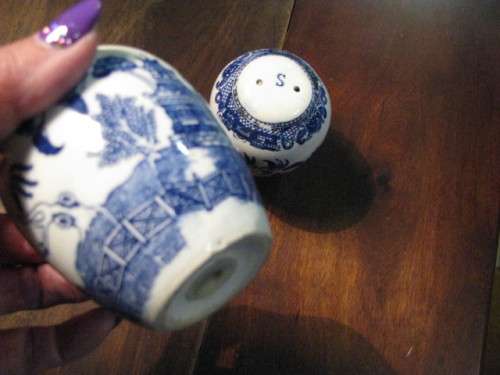 DM84Sale CHINESE DESIGN BLUE AND WHITE SALT & PEPPER SET @@@ Crazy Low R1 Start