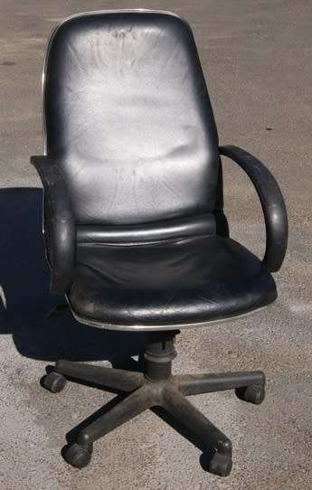 Black Leather Office Swivel Chair @@@CRAZZZY R1 START (DM84 SALE)