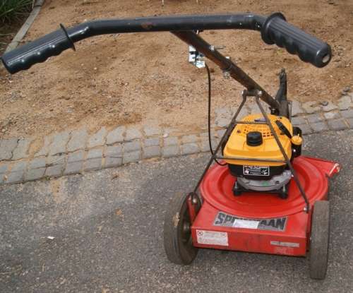 TOTALLY REFURBISHED SPRINKAAN 3 WHEEL LAWNMOWER @@@ LOW START