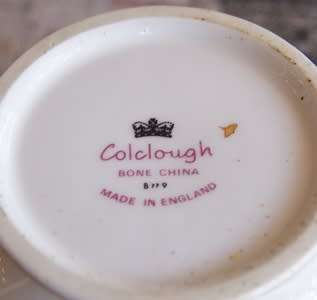 Colclough Sugar Bowl with Red and Blue Flowers Pattern no 8657