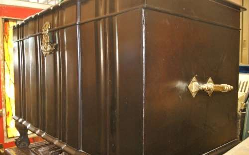 Imbuia Ball and Claw Kist with Brass Fittings !!REDUCED!!