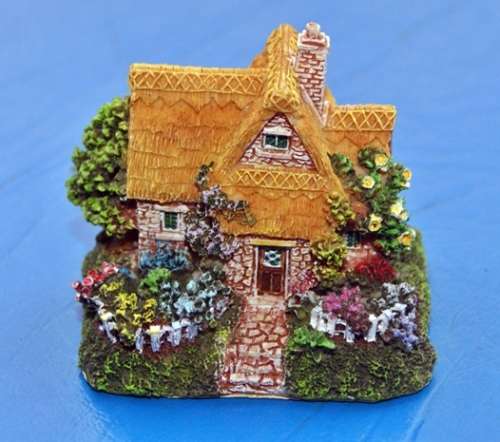 The Ronaldo Collection Cottage with Garden