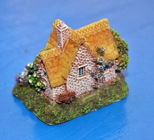 The Ronaldo Collection Cottage with Garden