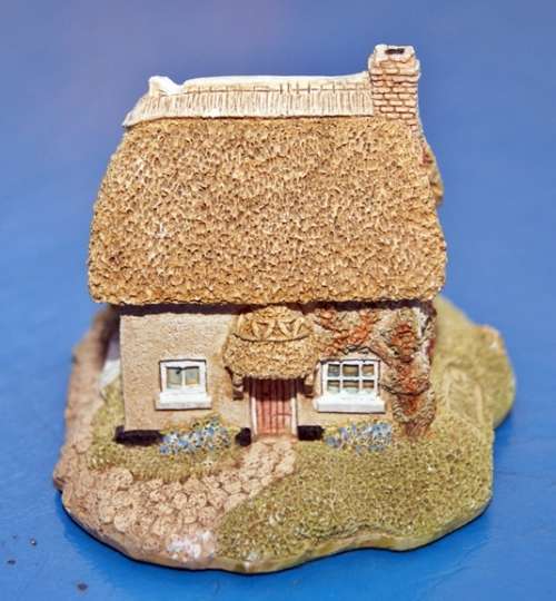 Lilliput Lane "Otter Reach"