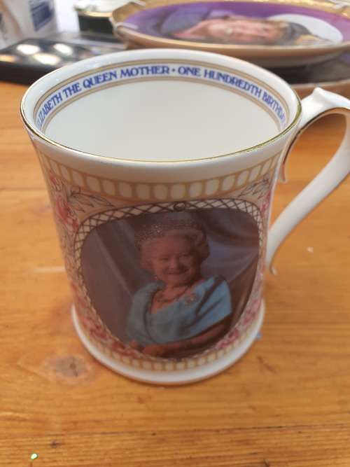 QUEEN MOTHER 100 YEARS OLD