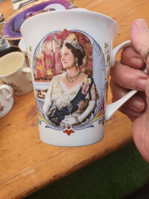 QUEEN MOTHER 80TH BIRTHDAY