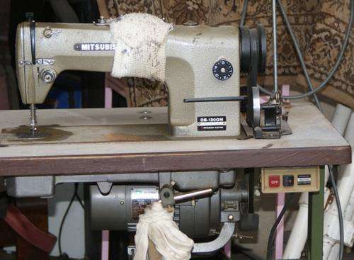 INDUSTRIAL MITSUBISHI SEWING MACHINE DB-130GM