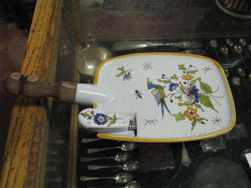 STUNNING BUTTER/CHEESE DISH WITH KNIFE BUILT IN@@@CRAAAZZZYYY R1 START!!!!