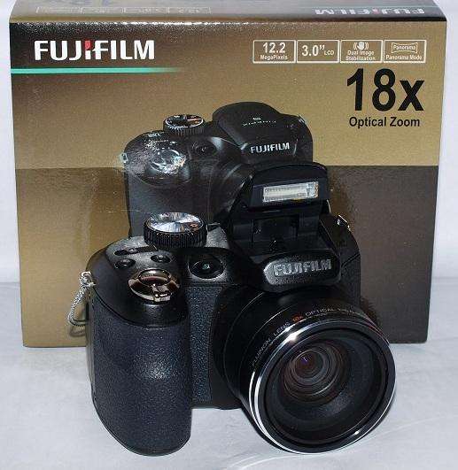 FUJIFILM FINEPIX S1800 IN ORIGINAL BOX+*+*+* USED ONCE+*+*+ @@@ CRAAZZZYYY R1 START