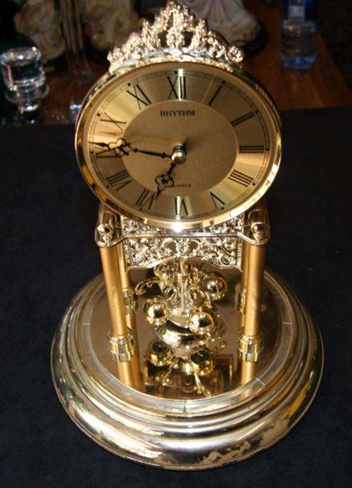 GORGEOUS ANNIVERSARY CLOCK -- WORKING!!@@@CRAZY R1 START