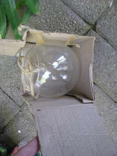 A RETRO 1970'S HANGING VASE............... A REAL BLAST FROM THE PAST