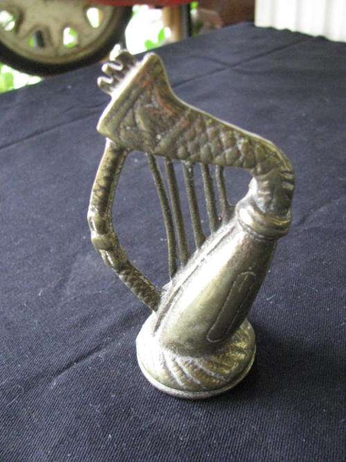 A VERY OLD SOLID BRASS HORN ORNAMENT @CRAZY R1 START