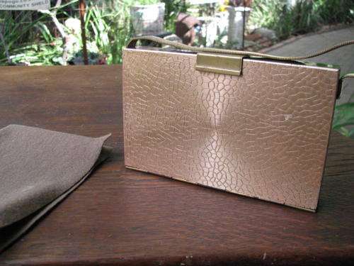 HIGH QUALITY 1920'S - 30'S METAL HANDBAG WITH NUMEROUS COMPARTMENTS....STYLISH ITEM @CRAAZY R1 START