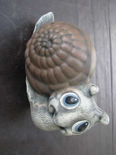 A CUTE SNAIL ORNAMENT  @CRAZY R1 START