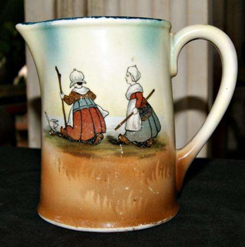 STUNNING HAND PAINTED VINTAGE AUSTRIAN JUG @@@ CRAZY R1 START