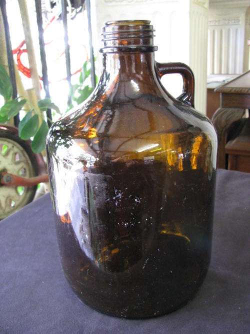 A LARGE VINTAGE BROWN MEDICINE BOTTLE @CRAZY R1 START