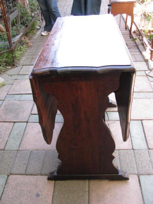 A 1940'S-50'S IMBUIA DROPLEAF OR GATELEG TABLE  @CRAZY R1 START