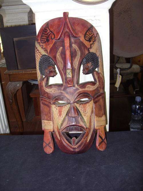 STUNNING VINTAGE HAND CARVED AFRICAN MASK  @@@ CRAAZZZYYY R1 START