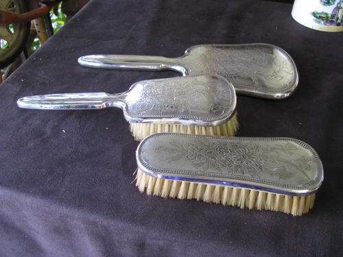 A BEAUTIFUL VNTAGE DRESSING TABLE SET....3 PIECES. BID PER EACH  @ CRAZY R1 START