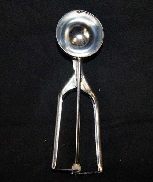 STUNNING OLD ICE CREAM SCOOP @@@ LOW START