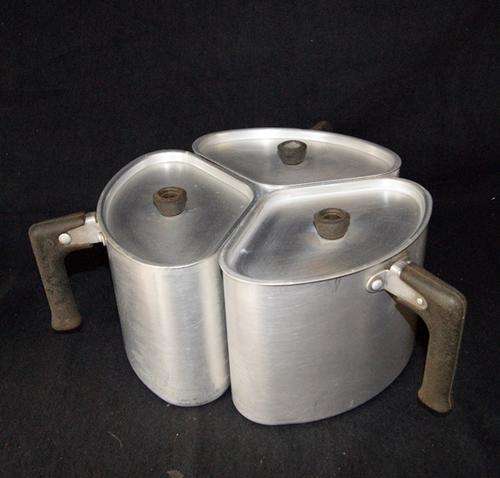 VINTAGE HART TRIANGULAR POTS... SET OF 3 @@@ LOW START