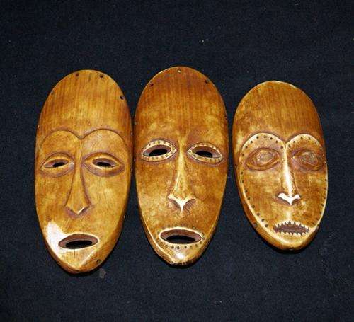 STUNNING SET OF 3 SMALL TIMOR MASKS, INDONESIAN TRIBAL CHARM MASK @ CRAZY R1 START (DM84 SALE)